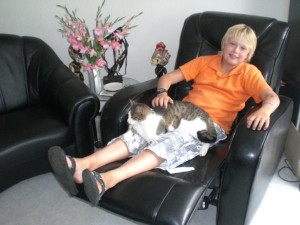 Maik and Droppie relaxing on the day of the painting session.