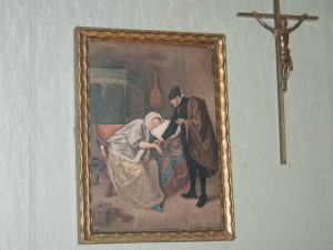 girl_cross_homestead_mom_fvb