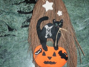 halloween_fancy_broom_craft