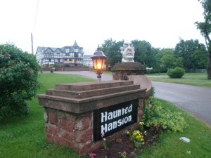 nb_haunted_mansion_3